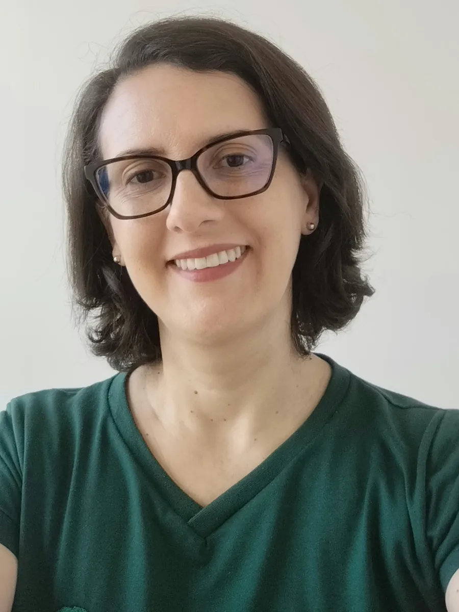 Luciana Martins — Secretária